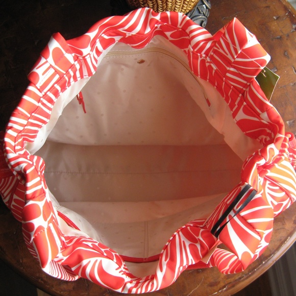 Kate Spade Susy Fingers Tote - Picture 5 of 7